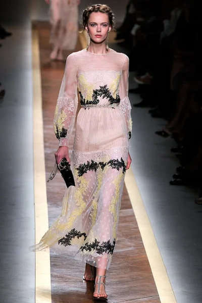 Look 35